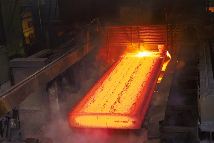 Ultra-thick slab exiting the slab casting segments