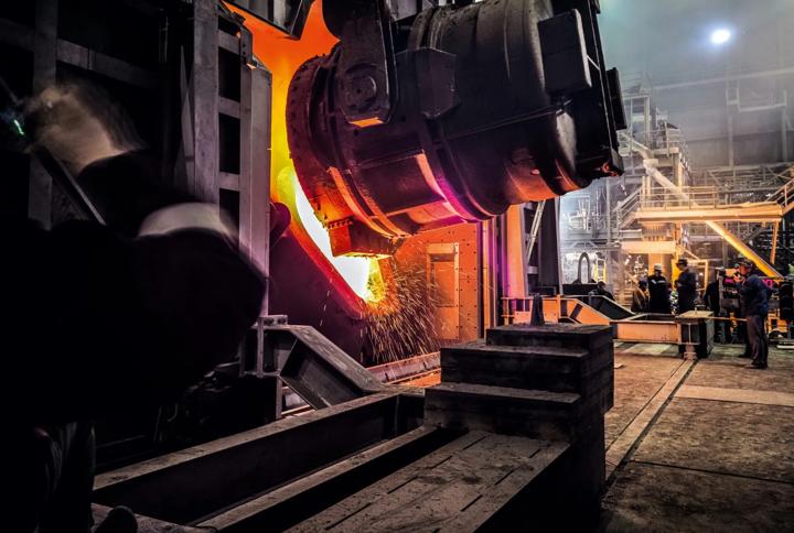 Overcoming Bottlenecks in Steelmaking with an AOD Converter