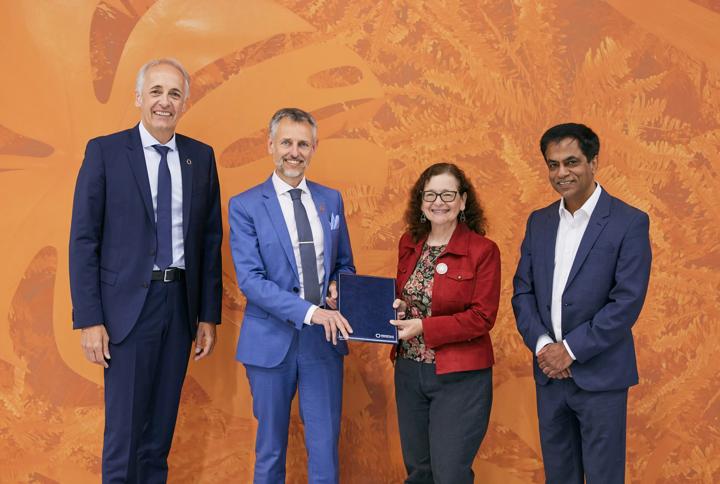 Representatives from LanzaTech and Primetals Technologies during the signing ceremony. 