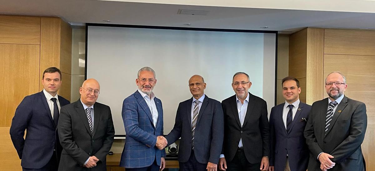 Çolakoğlu’s 2-strand slab caster at its world record-setting plant in Dilovası, Turkey.