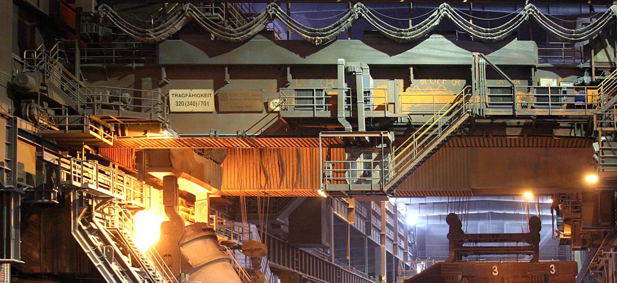 Converter charging at Salzgitter Flachstahl. Primetals Technologies has recently implemented the Slag Expert module at two LD converters (BOFs) in Salzgitter, Germany.