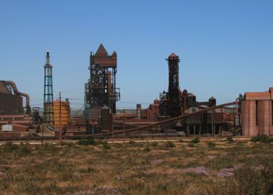 COREX® plant at Saldanha, South Africa, beside a DR plant