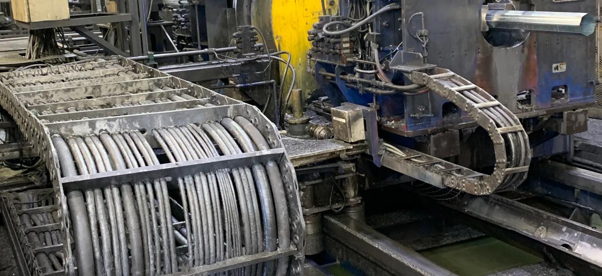 Primetals Technologies and Nakata upgraded the automation and drives system for a 12-inch Nakata flying cutoff machine.