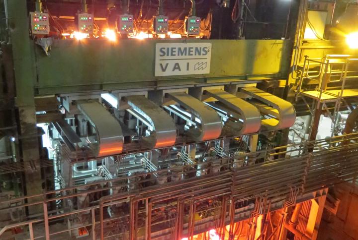 Five-strand continuous billet caster