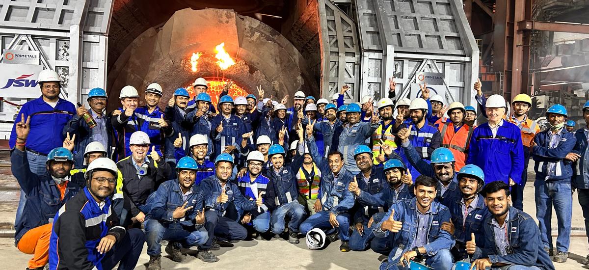 Part of the project team from Primetals Technologies and JVML in front of one of the LD converters. 