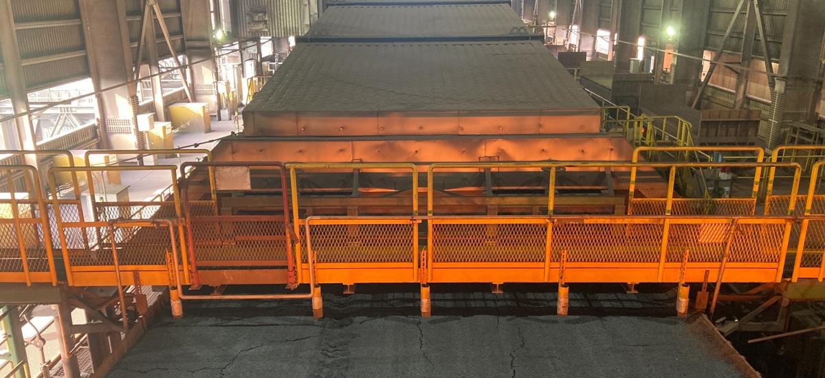 Sinter strand at the discharging area