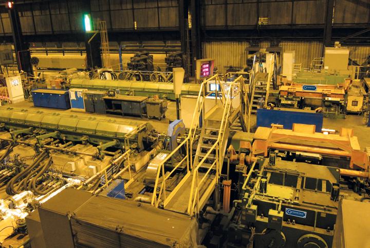 Photo of modernized 2-stand WIre Rod Mill at Třinecké Železárny