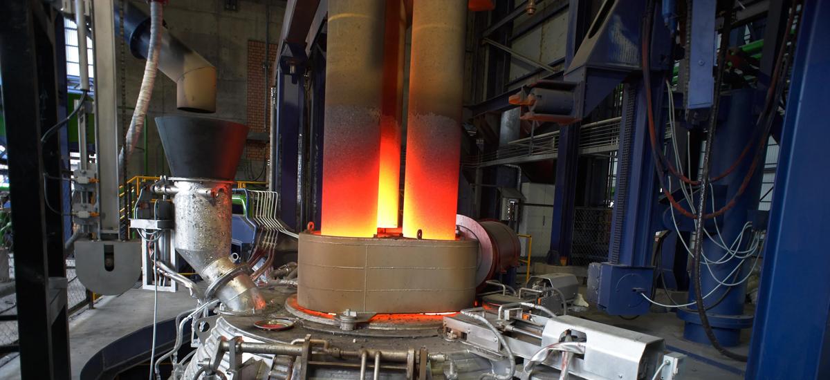 Single type Ladle Furnace in operation