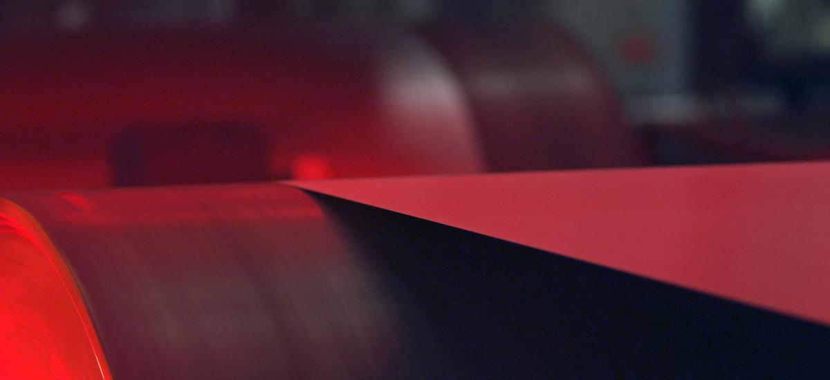 Galvanized strip inspected with a SIAS from Primetals Technologies.