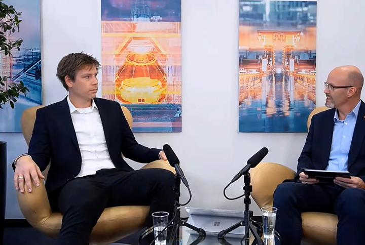 Image of the Pioneers Talk host with interviewee Manuel Sattler