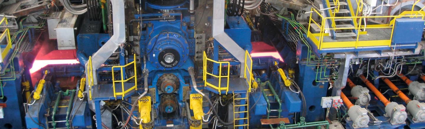 Plate Steckel Mill in operation