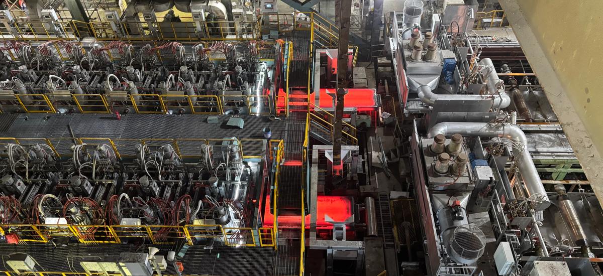 Baosteel’s new caster from Primetals Technologies produces both conventional and high-end slabs.