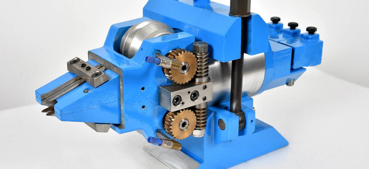 Rear view of an Ashlow SLF 3-slitting guide