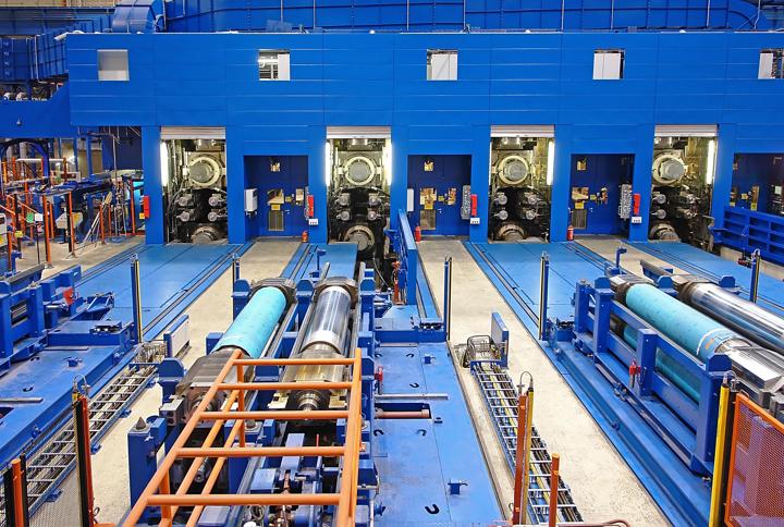 Roll change area of a cold rolling mill