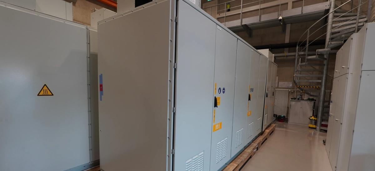 The photo shows the Active Power Feeder power cubicle of the efficient and grid friendly feed for electric arc furnaces
