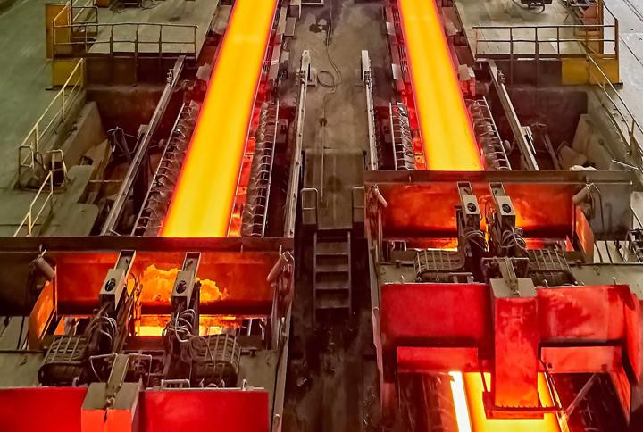 Çolakoğlu’s 2-strand slab caster at its world record-setting plant in Dilovası, Turkey.