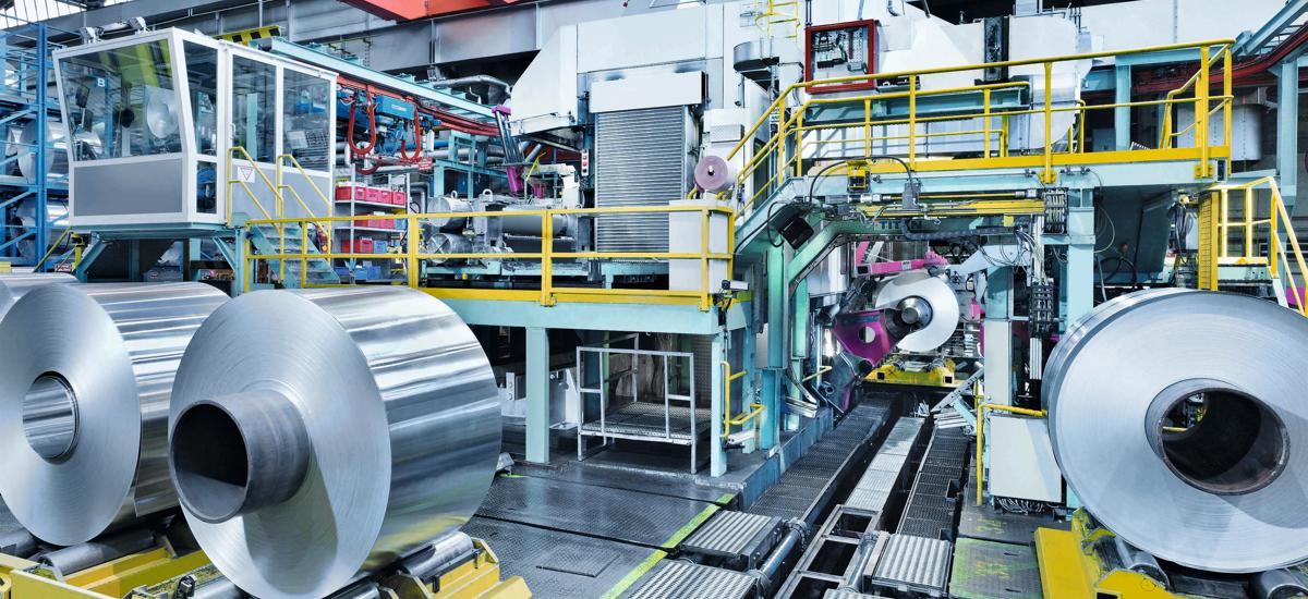 Aluminum strip production at AMAG rolling GmbH in Ranshofen, Austria. Primetals Technologies is modernizing the drive technology of the four-high cold rolling stand (photo: AMAG rolling GmbH)