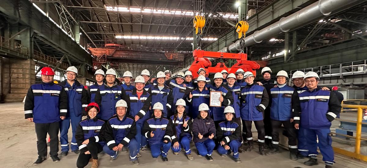 The Primetals Technologies caster startup team on site at HBIS XuanHua.