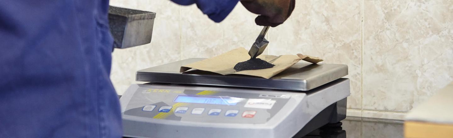 Laboratory tests to optimize process route