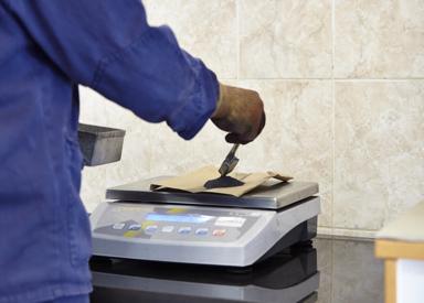Laboratory tests to optimize process route