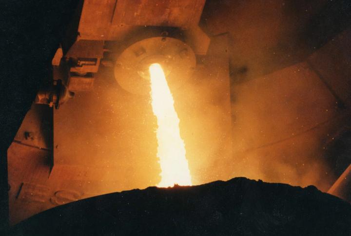 Tapping of a BOF converter. The newly developed Automated Tapping system from Primetals Technologies improves productivity and work safety. The first commercial implementation of this type will be installed at Jiangsu Shagang in the Zhangjiagang steelworks.