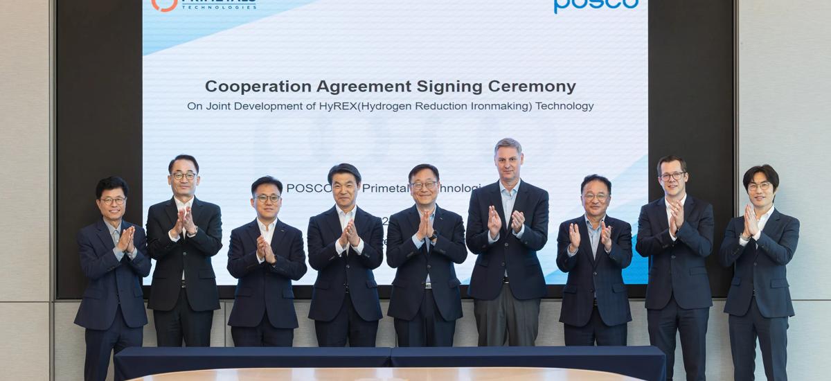 Top management representatives from POSCO and Primetals Technologies at the occasion of the cooperation agreement signing ceremony.