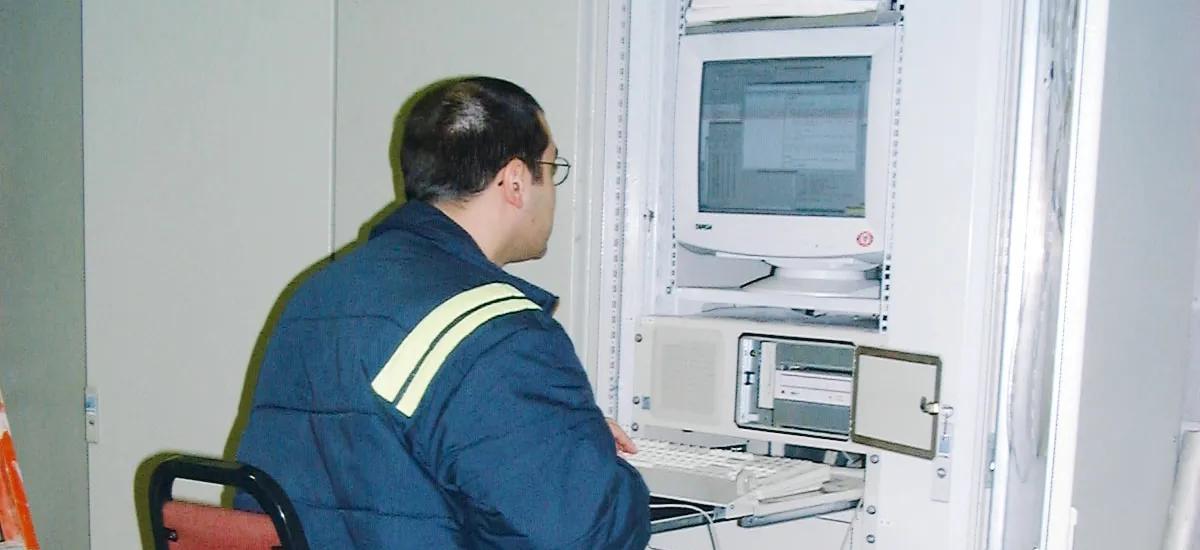 Programming work on a Mold Expert implementation, as it used to be executed in 2001.