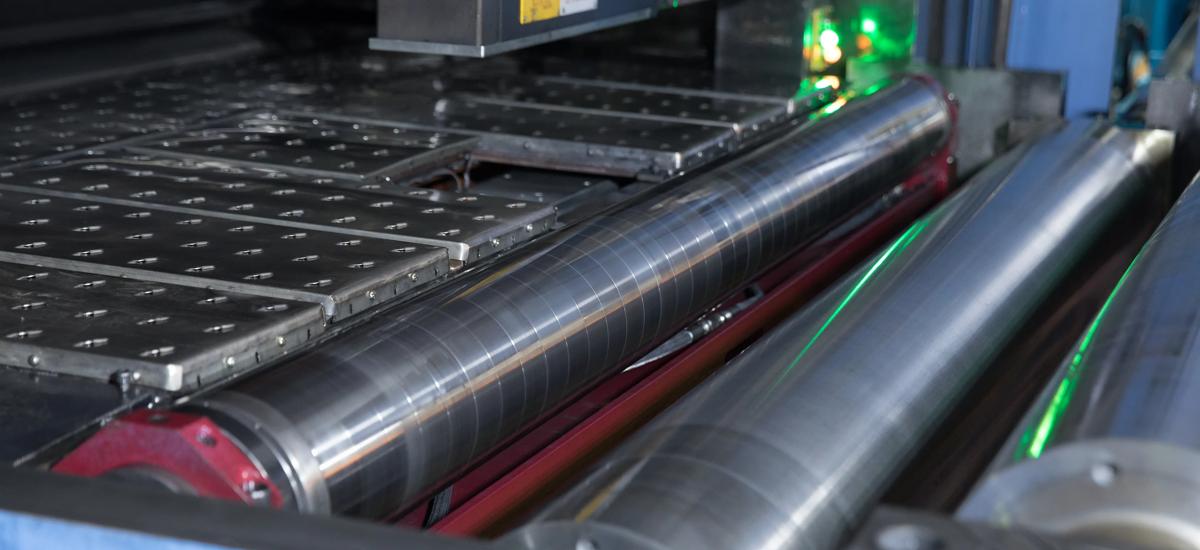 Air Bearing Shapemeter installed in an aluminum foil mill
