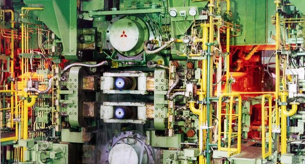 Hot strip mill HSM 1580 of Baoshan Iron & Steel Group Co. Ltd (Baosteel) in Shanghai, China. Primetals Technologies will equip the mill with the technology package "Dynamic Width Control". The aim is to improve the width performance of HSM 1580 and thus reduce the amount of waste material.