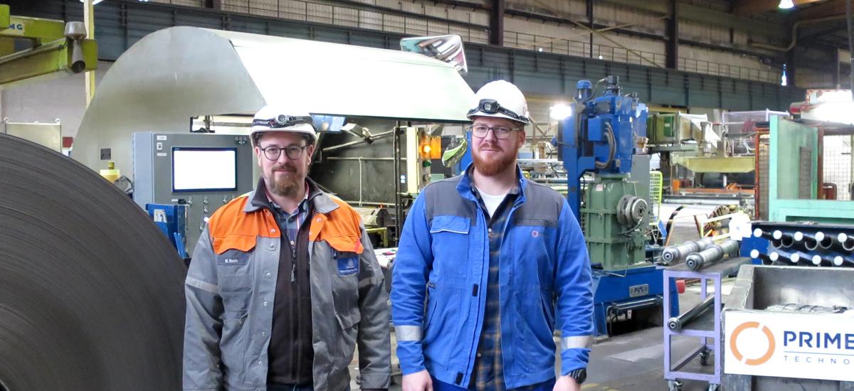 Markus Reth, project manager at thyssenkrupp Rasselstein, and Jann Vogelgesang, project manager at Primetals Technologies, on site in Andernach.