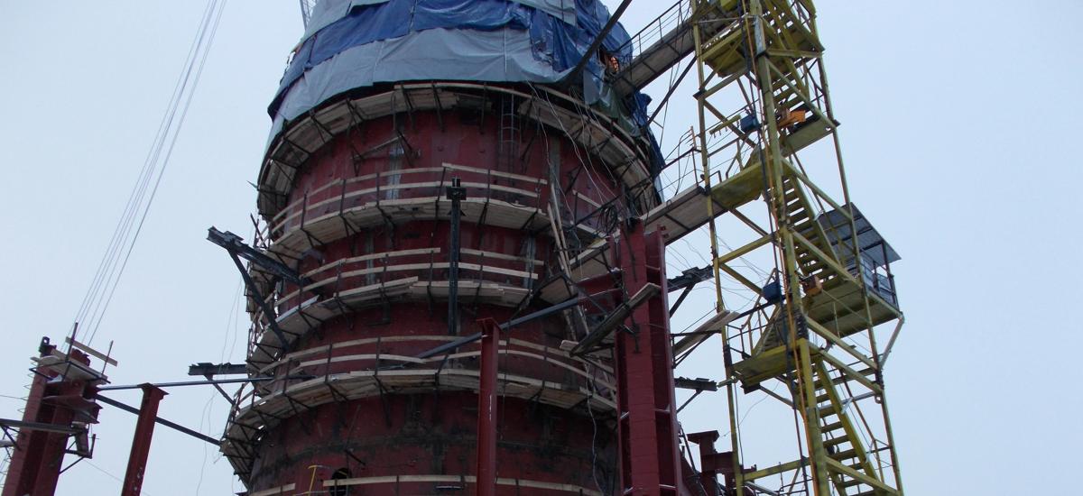 Construction site of the new blast furnace #7 of EVRAZ Nizhniy Tagil Metallurgical Plant in Russia. Primetals Technologies will supply automation and electrics for the new furnace (Photo courtesy of EVRAZ NTMK).