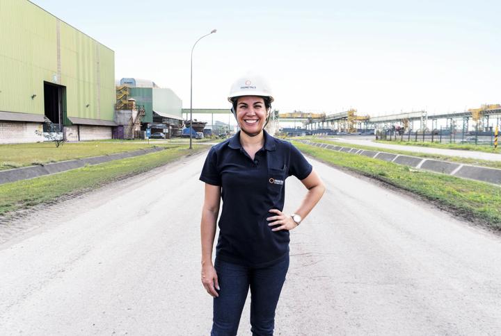 Portrait of Giselle Confort de Vasconcelos from Primetals Technologies Brazil