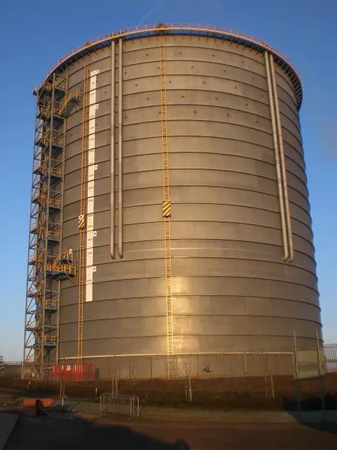 Gas holder