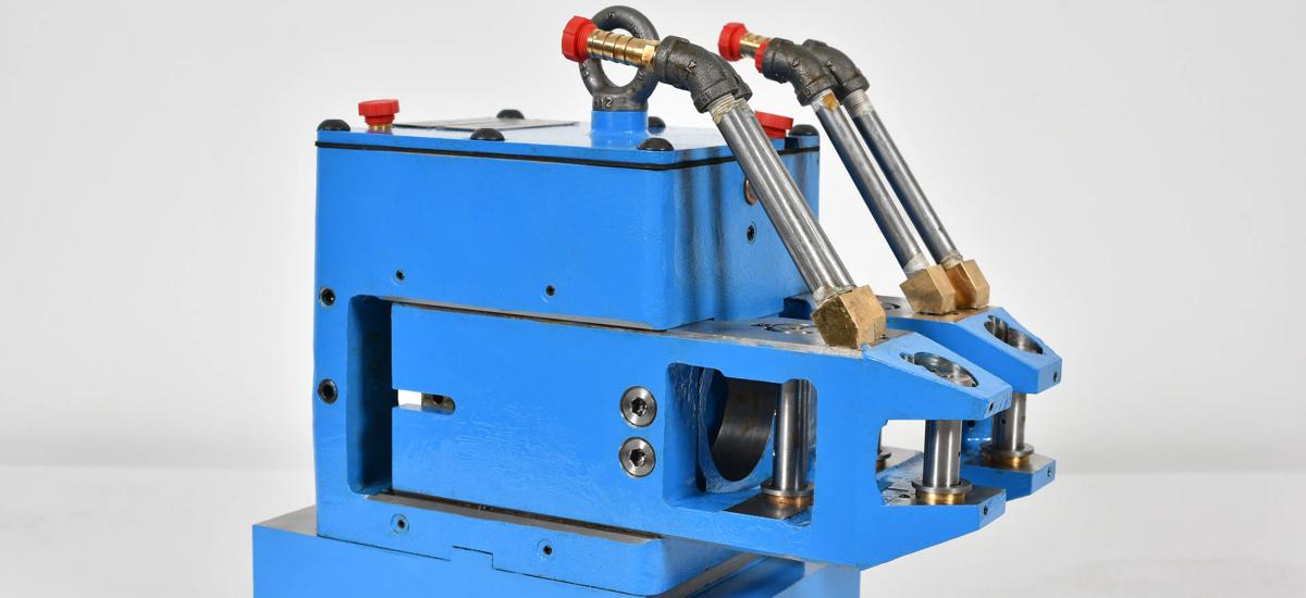 Rear view of an Ashlow 4-Roller Entry Guide K Type