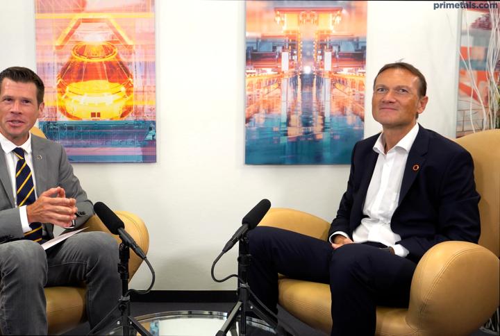 Image of the Pioneers Talk host with interviewee Konrad Krimpelstaetter
