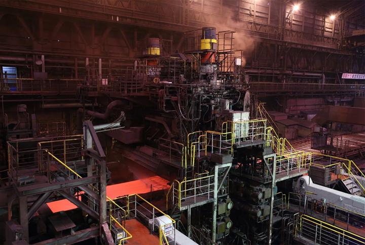 Steel plate finishing rolling mill for Kakogawa Works of Kobe Steel in Japan