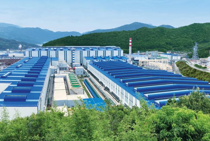 Fujian Dingsheng steelworks landscape photo featuring the production hall with Arvedi ESP inside