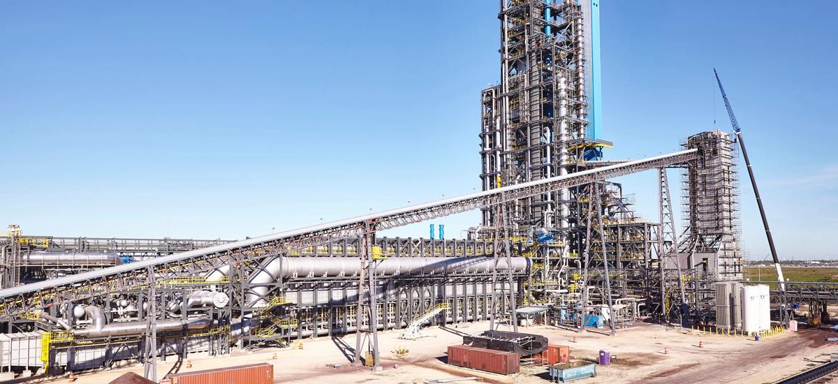 Midrex direct reduction HBI plant of voestalpine near the city of Corpus Christi, Texas on the Gulf of Mexico. The largest single module of this type world-wide was built by Primetals Technologies and consortium partner Midrex Technologies, Inc. and was officially started-up at the end of October (Photo courtesy of voestalpine).