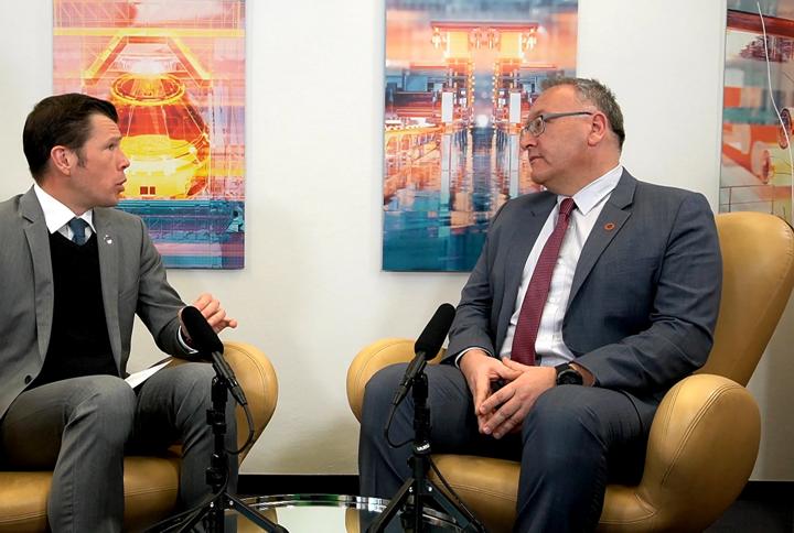 Image of the Pioneers Talk host with interviewee Peter Örtelt