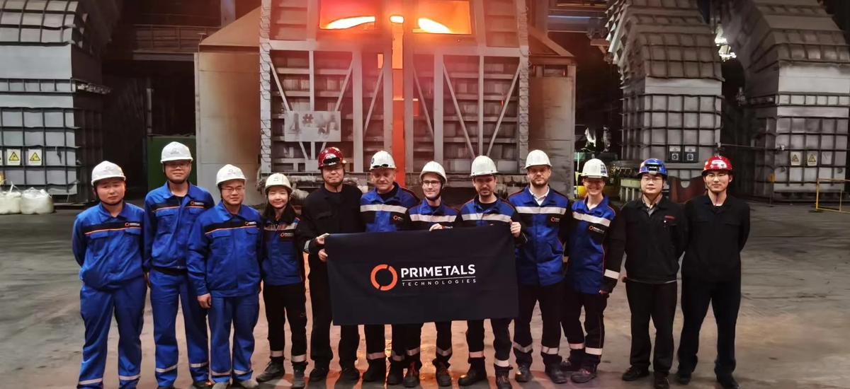 Part of the project team from Primetals Technologies commemorating the implementation of advanced automations systems at Rizhao Steel’s plant. 