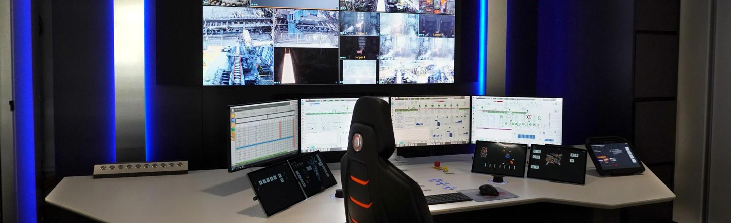 Central Operation Cockpit for a steel plant or rolling mill, designed for easy and intuitive operation by operators. The ergonomic layout and integrated controls simplify plant management and represent the first step toward autonomous rolling.