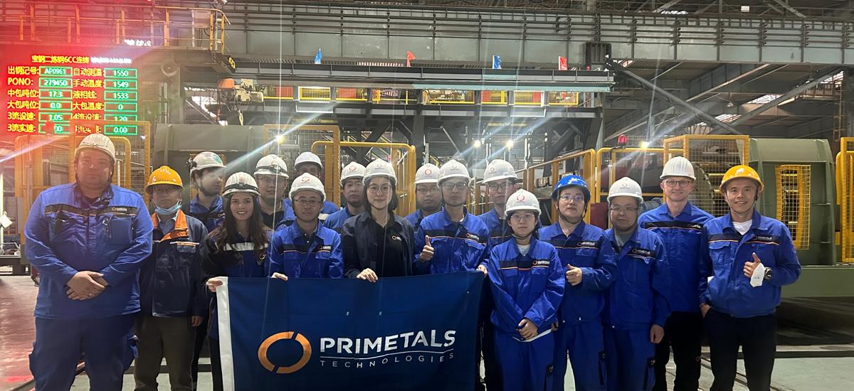 Part of the team from Primetals Technologies celebrates the successful startup of caster No.6 at Baosteel’s plant in Shanghai. 