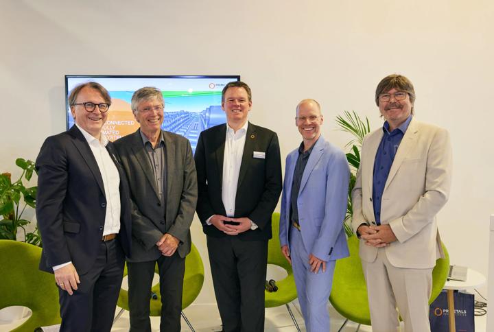 Members of the panel discussion and contract signing at METEC 2023, including Hermann Freiberger and Christian Hiebl from ABF and Hans-Jürgen Zeiher and Kurt Herzog from Primetals Technologies.  