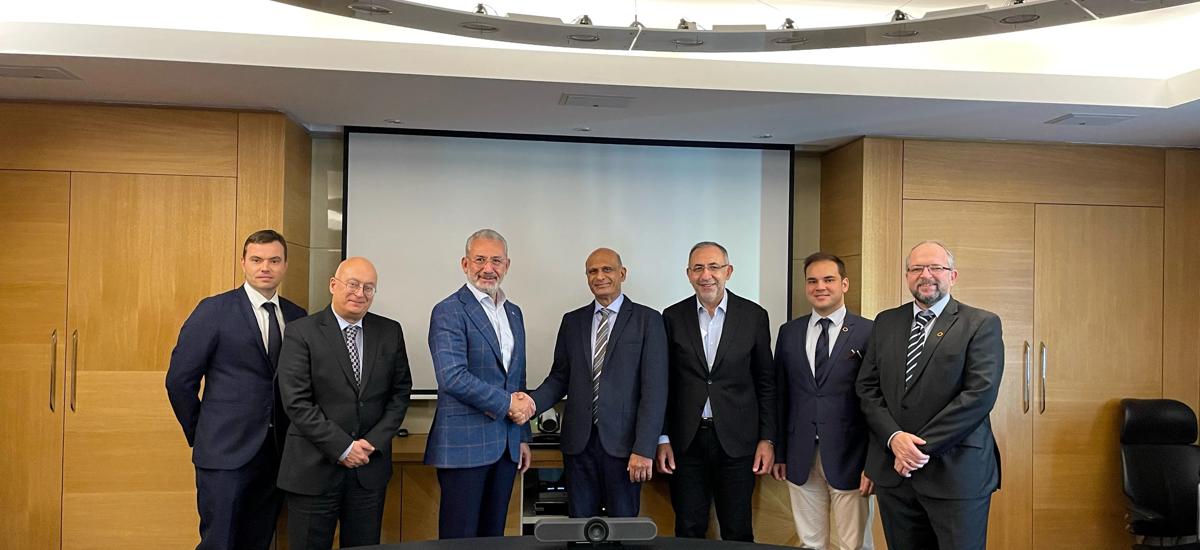 Representatives from Tosyali and Primetals Technologies. From left to right: Franz Gartner, Cenk Derinkök, Fuat Tosyalı, Aashish Gupta, Suhat Korkmaz, Tufan Songüler, and Bernhard Gabriel.